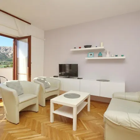 In Mit Eigenem Balkon Apartment